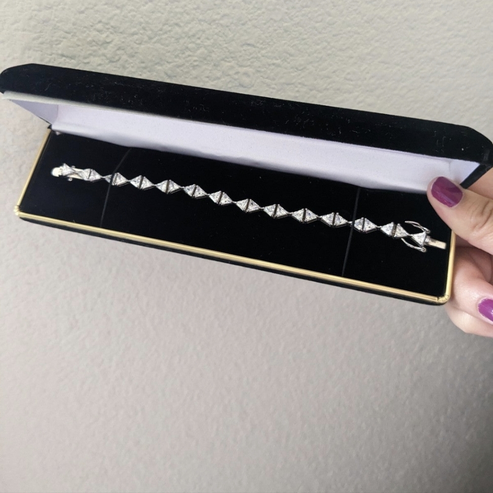 Silver Cubic Zirconia Triangle Bracelet